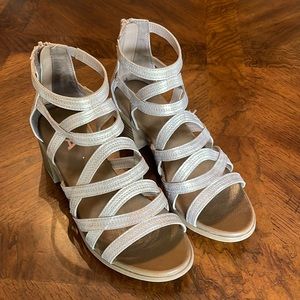 MIA Kids Shimmer Strappy Sandals For Girls Size 4